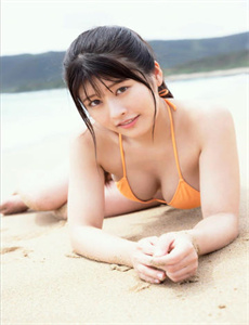 年轻的女子 2017