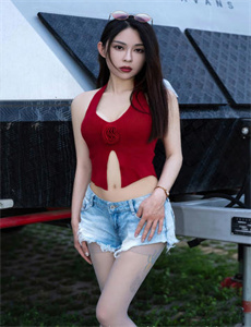 领导扒开我奶罩吸我奶头视频-26uuu